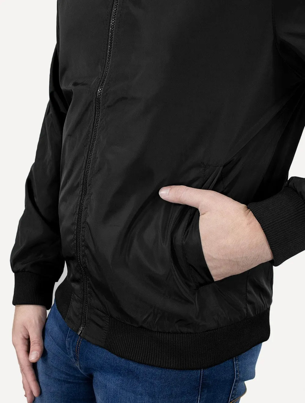 Jaqueta Ellus Masculina Nylon Light Bomber Pocket Preta