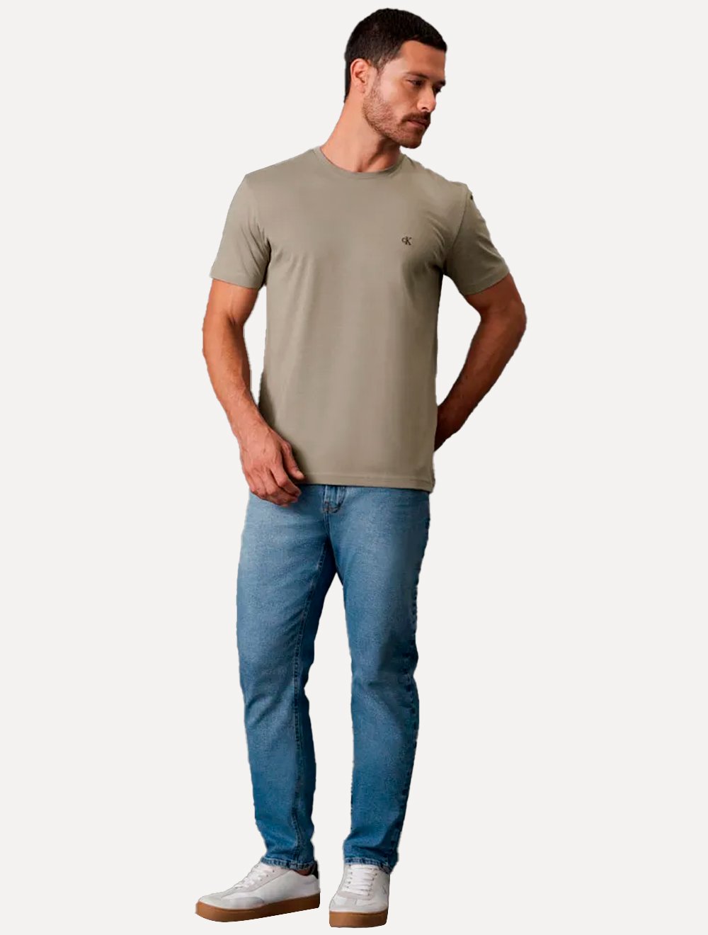 Camiseta Calvin Klein Jeans Masculina CK Bordado Peito Cáqui Médio