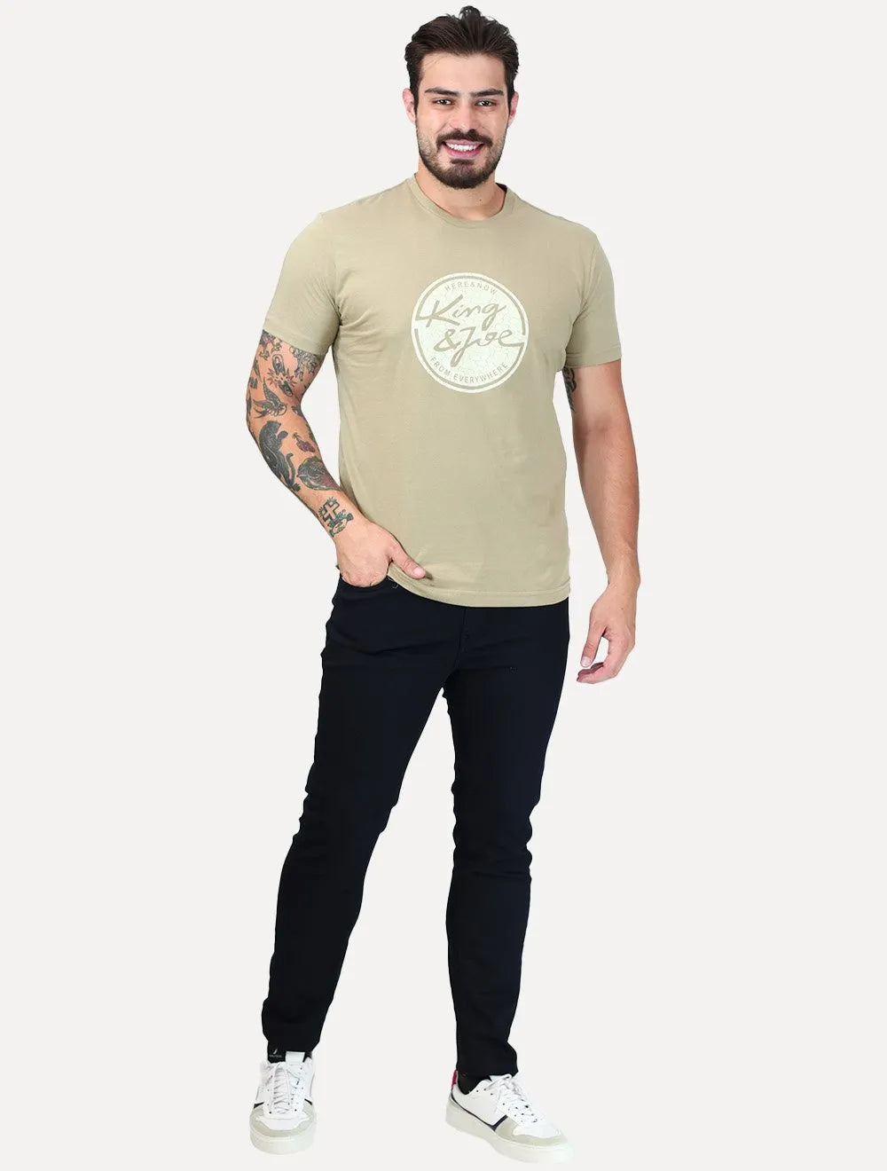 Camiseta King & Joe Masculina Circle Cracked Cáqui