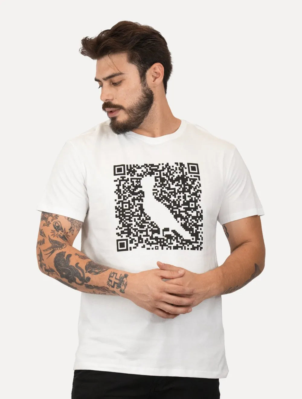 Camiseta Reserva Masculina Regular Greenk QR Code Branca