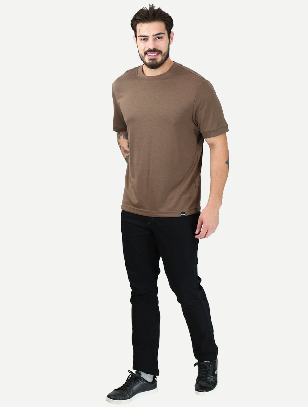 Camiseta Dixen Over Recorte Estruturado na Manga Marrom
