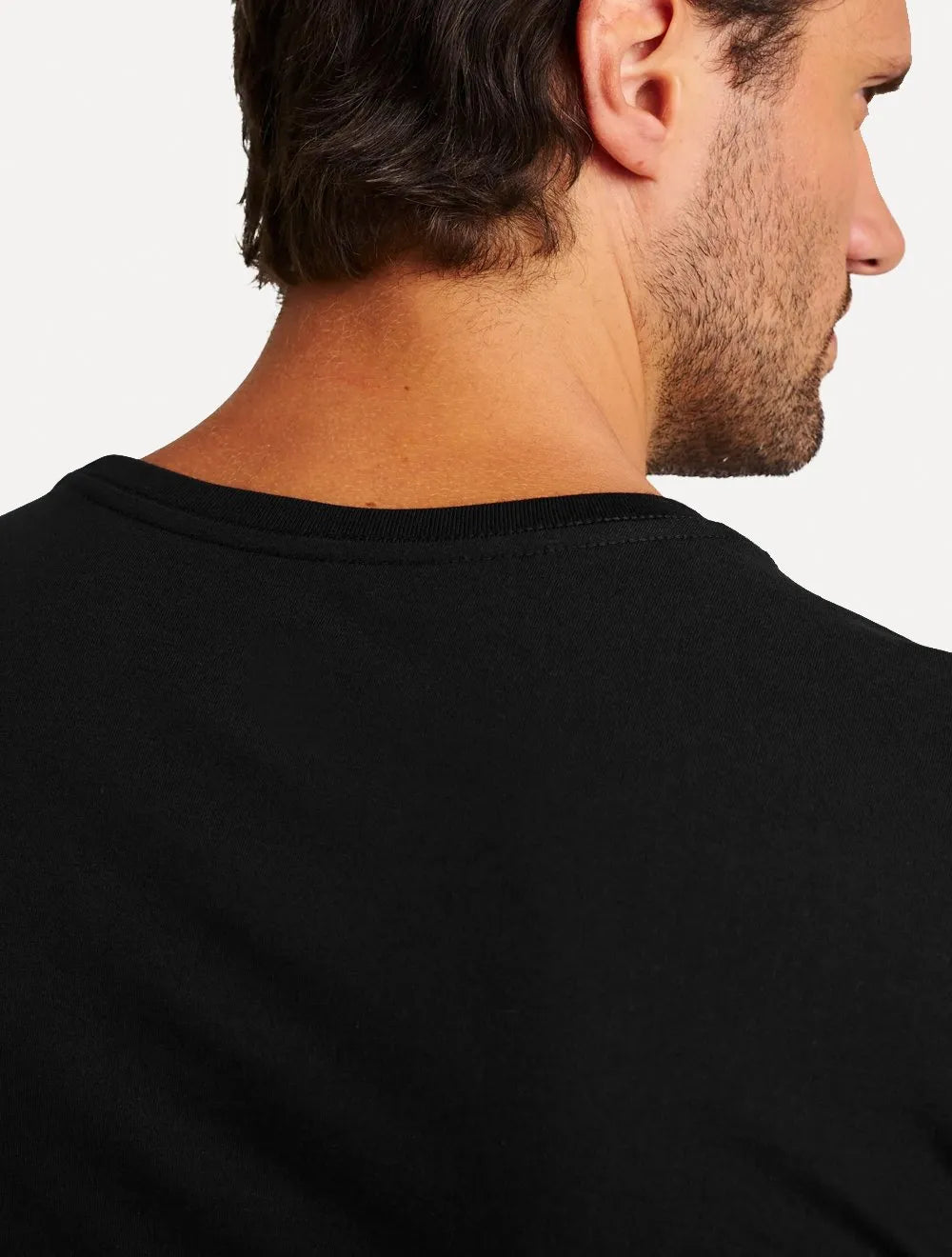 Camiseta Reserva Masculina Super Slim C-Neck Preta