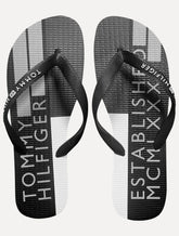 Chinelo Tommy Hilfiger Flag Power Beach Rubber Preto/Cinza/Branco