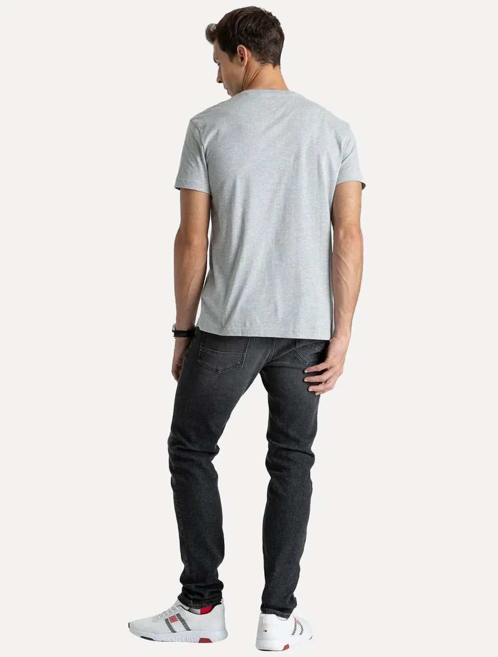 Camiseta Tommy Hilfiger Masculina Essential V-Neck Cinza Mescla