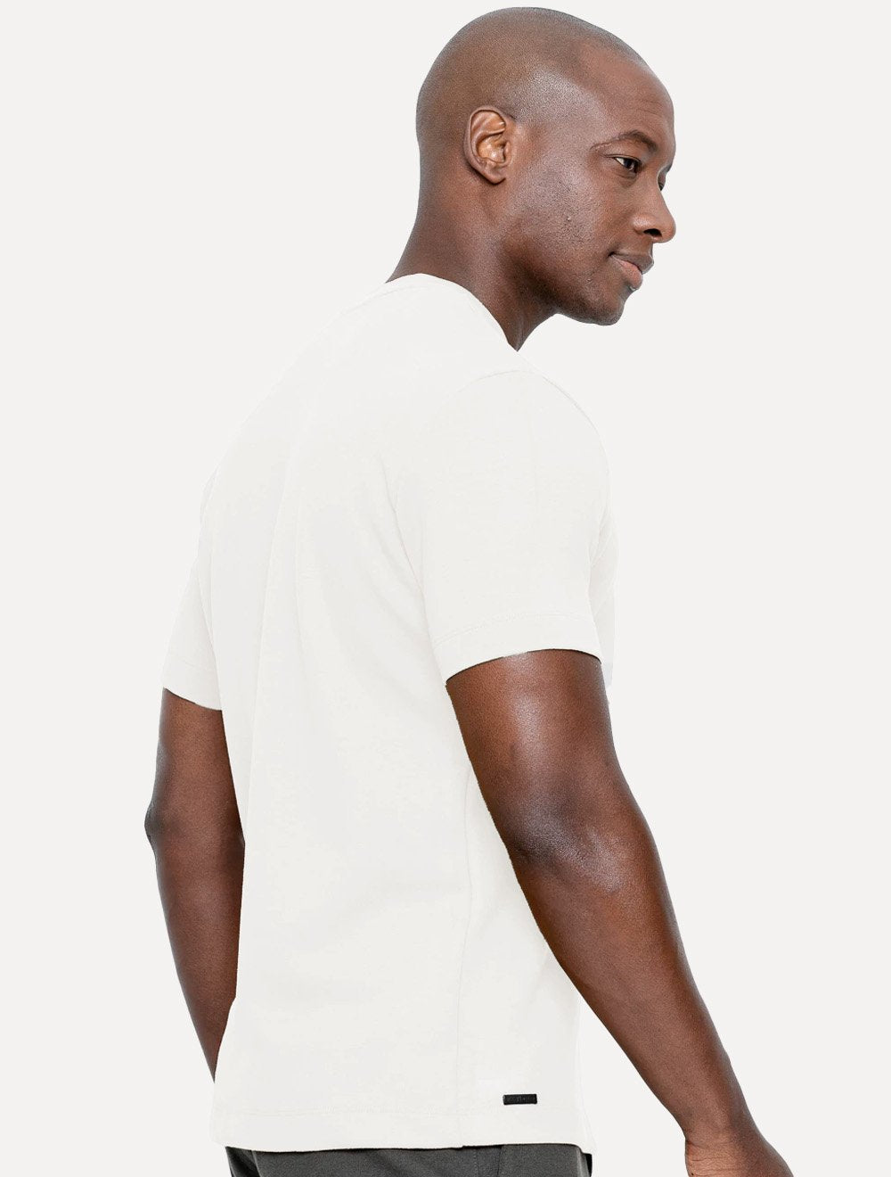 Camiseta K&J Black Masculina Slim Pima Cotton Premium Off-White