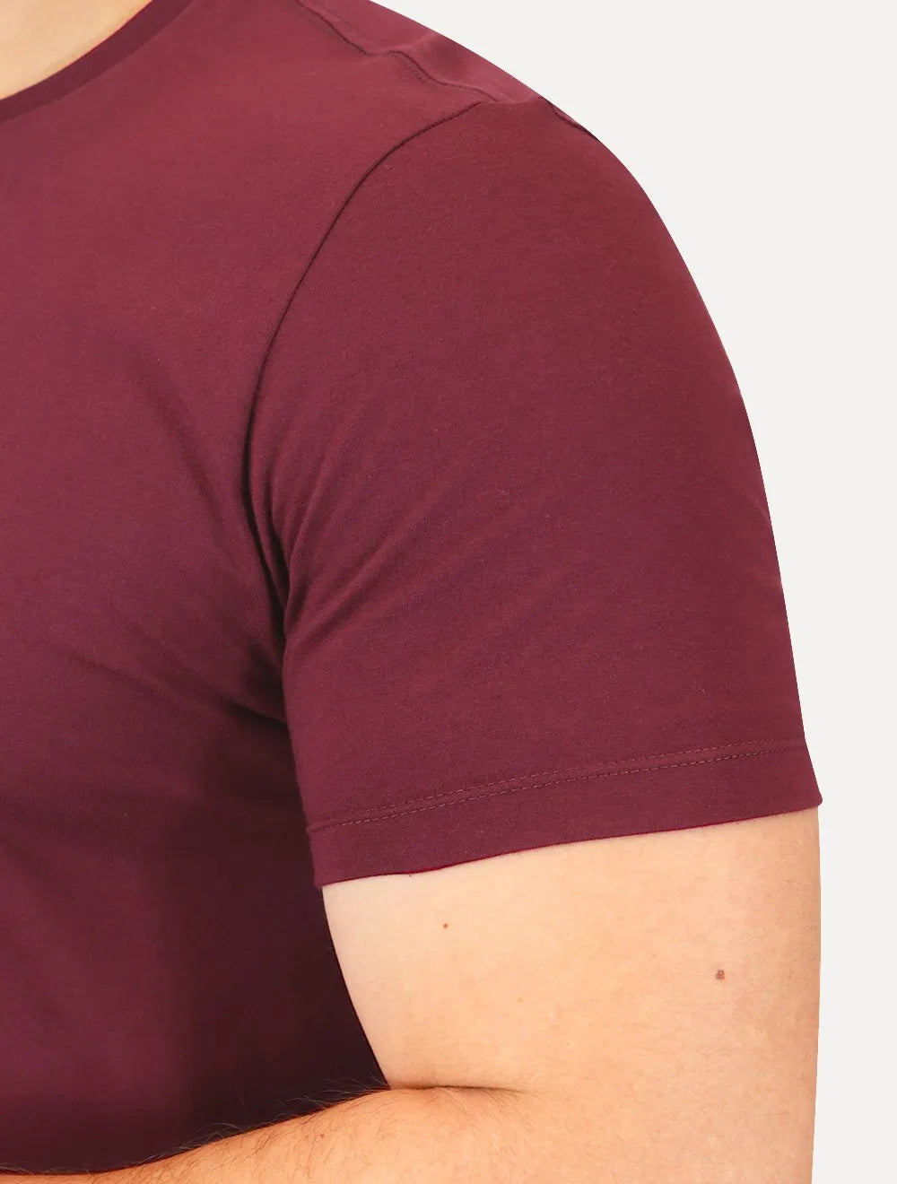 Camiseta Guess Masculina Bordado Peito Bordô