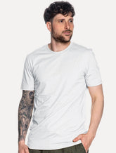 Camiseta Guess Masculina Rubber Est.1981 Stoned Branca