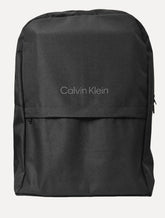 Mochila Calvin Klein Institutional Logo Poliéster Preta