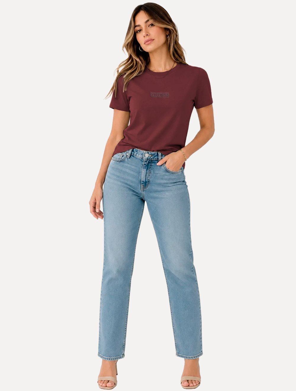 Camiseta Guess Feminina Patch Small Logo Bordô