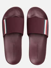Chinelo Tommy Hilfiger Corp. Textured Pool Slide Vinho Escuro