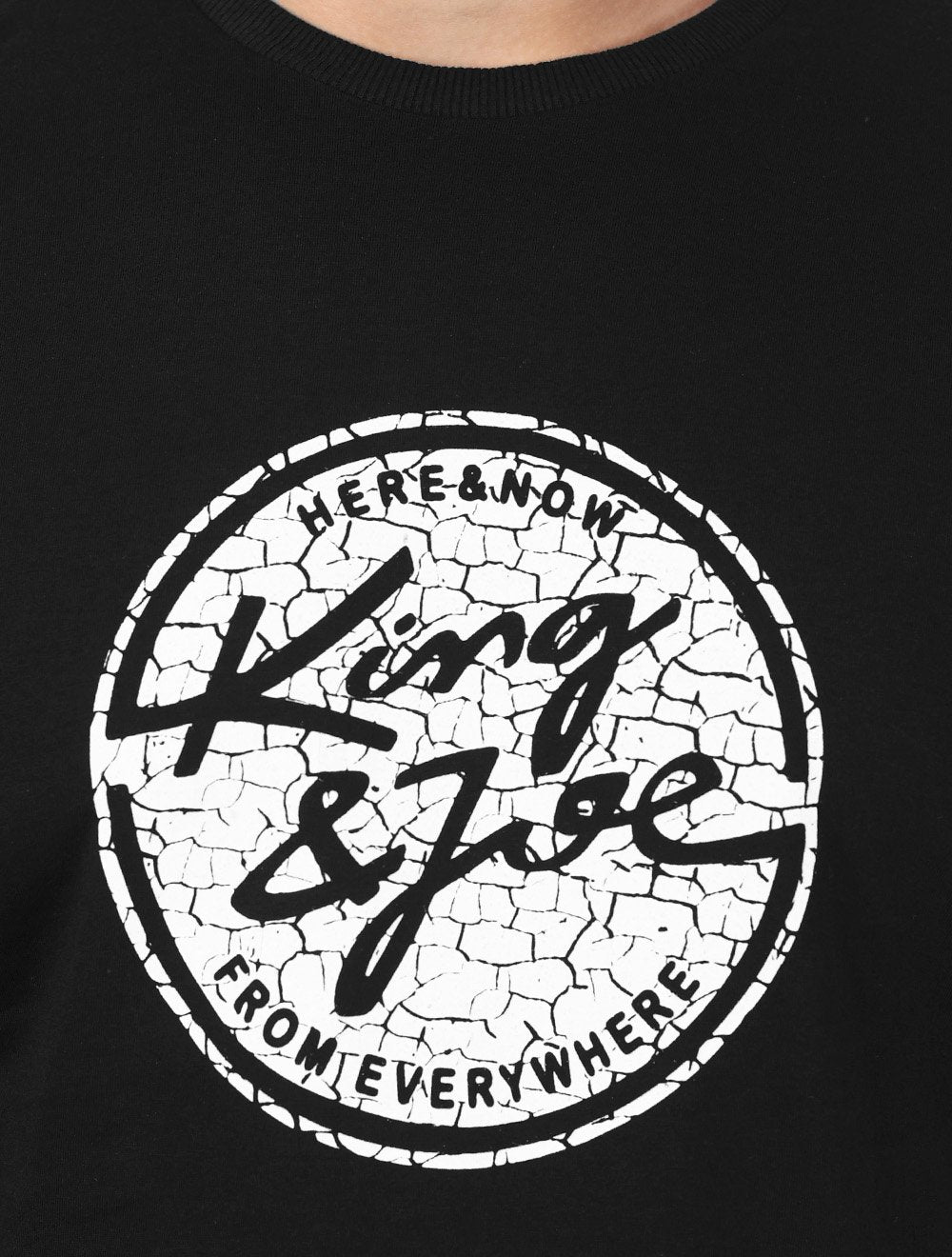 Camiseta King & Joe Masculina Circle Cracked Preto