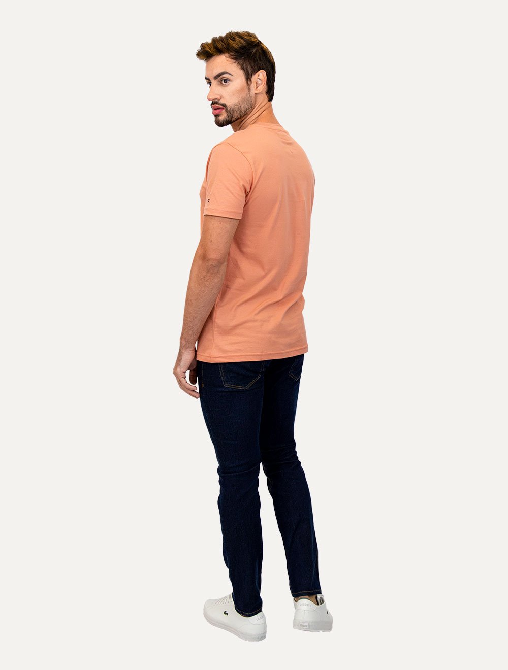 Camiseta Tommy Hilfiger Masculina Roundle Logo Chest Salmão