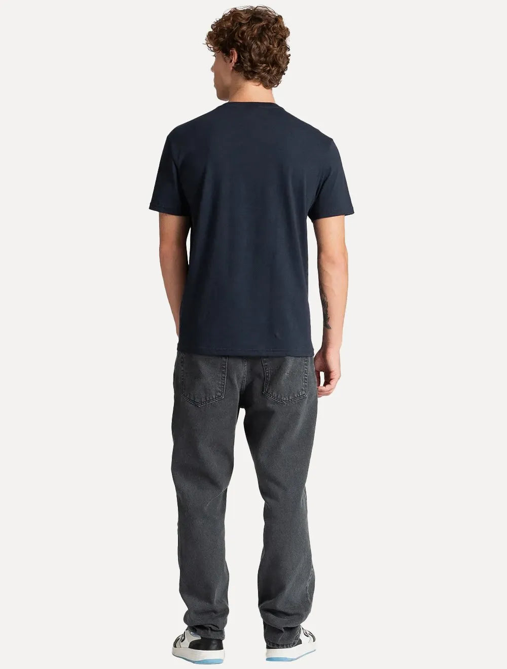 Camiseta Tommy Hilfiger Masculina Regular Badge Logo Tee Azul Marinho