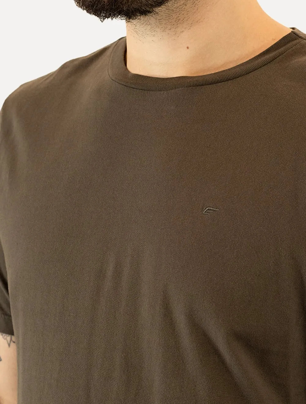 Camiseta Ellus Masculina Cotton Fine Classic Logo Marrom Escuro