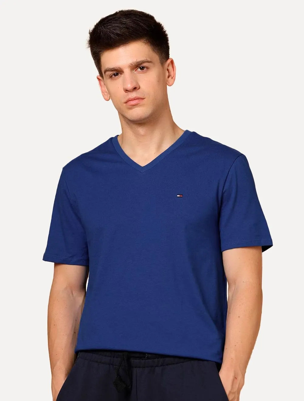 Camiseta Tommy Hilfiger Masculina Essential V-Neck Azul Royal