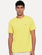 Camiseta Tommy Hilfiger Masculina Essential Cotton Amarela