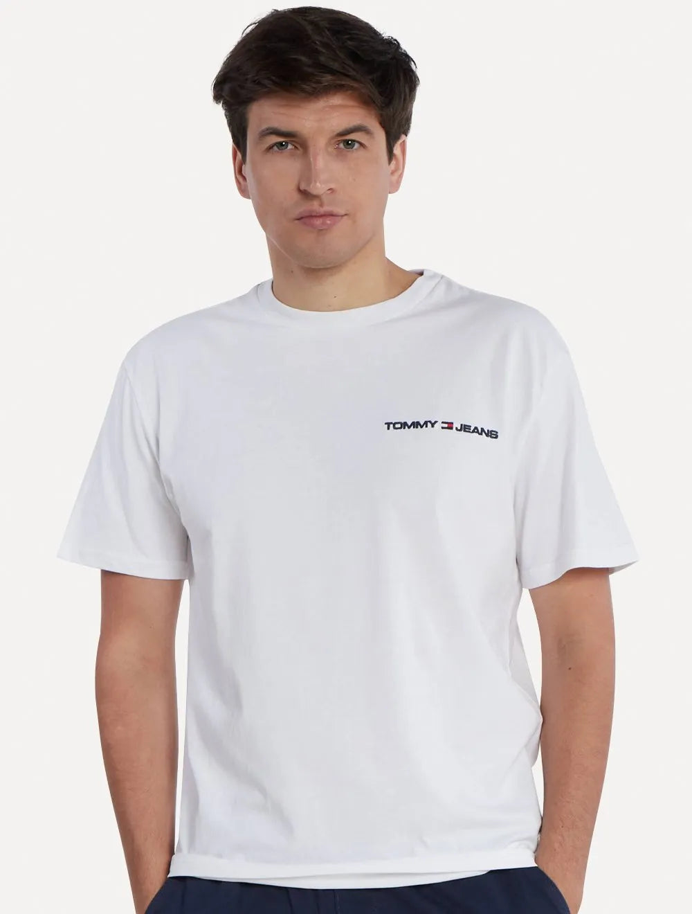 Camiseta Tommy Jeans Masculina Classic Linear Embroidered Chest Branca.