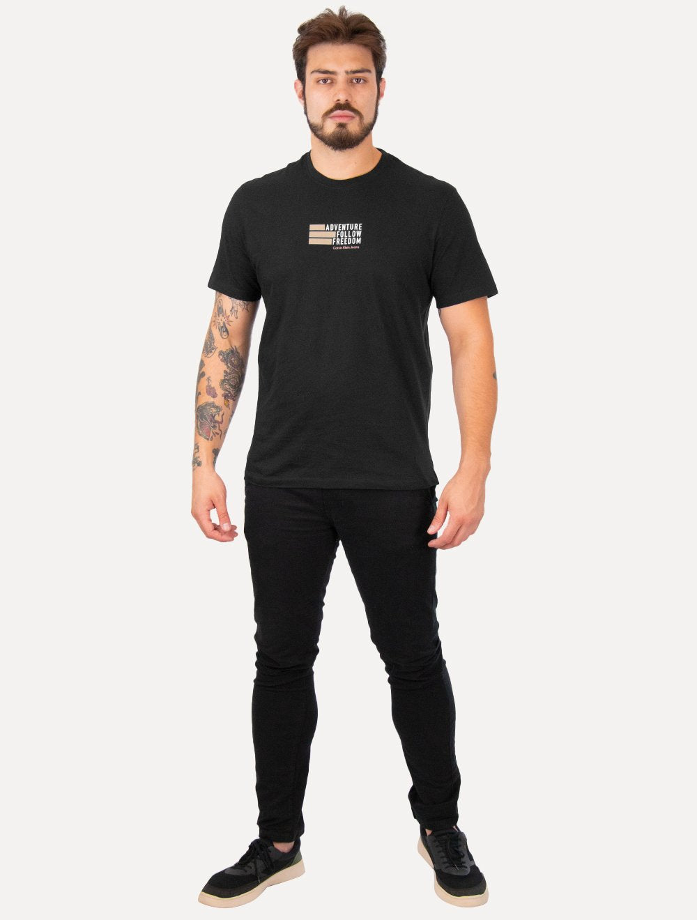 Camiseta Calvin Klein Jeans Masculina Adventure Follow Freedom Preta