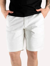 Bermuda Reserva Masculina de Sarja Casual Iron Off-White