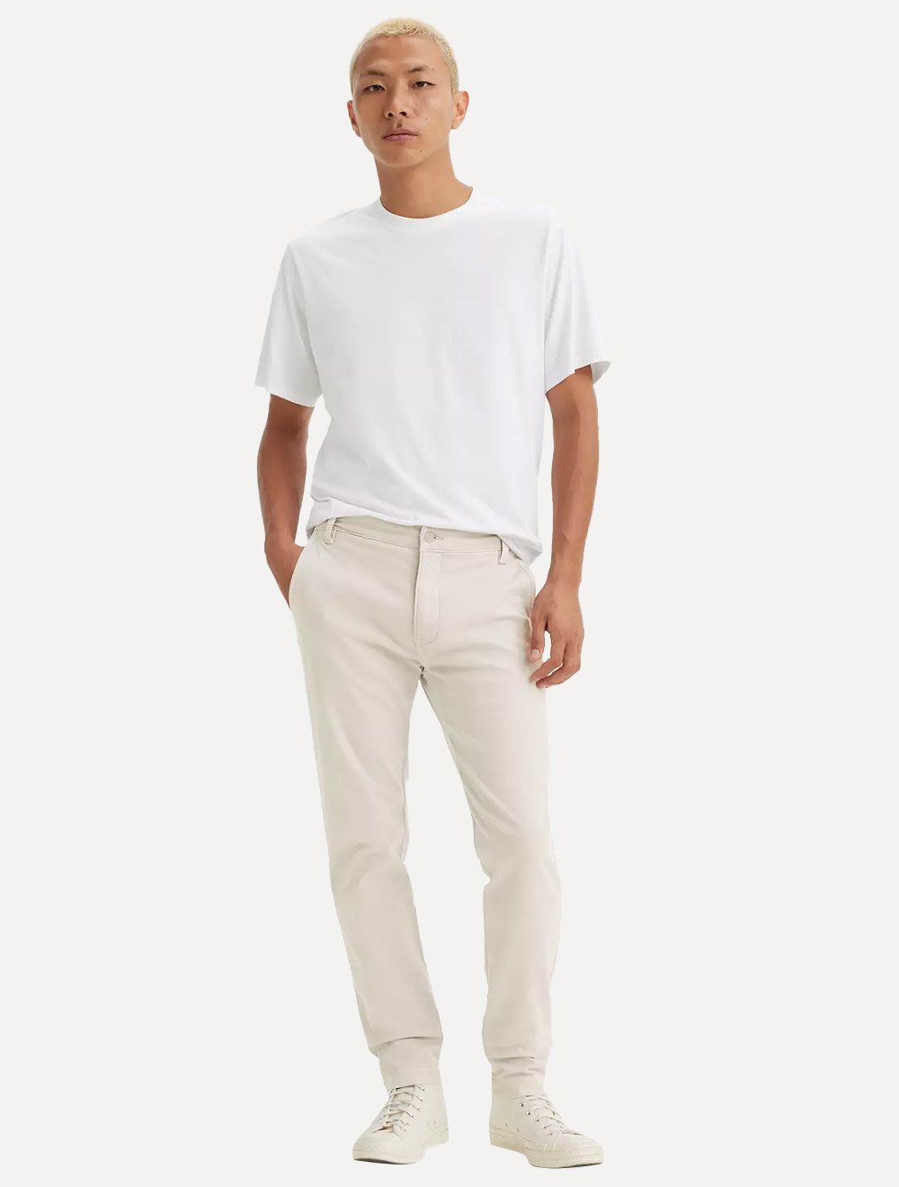 Calça Levis Masculina de Sarja Slim Taper XX Chino Off White