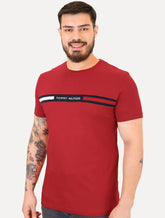 Camiseta Tommy Hilfiger Masculina Chest Insert Logo Vermelha Escuro