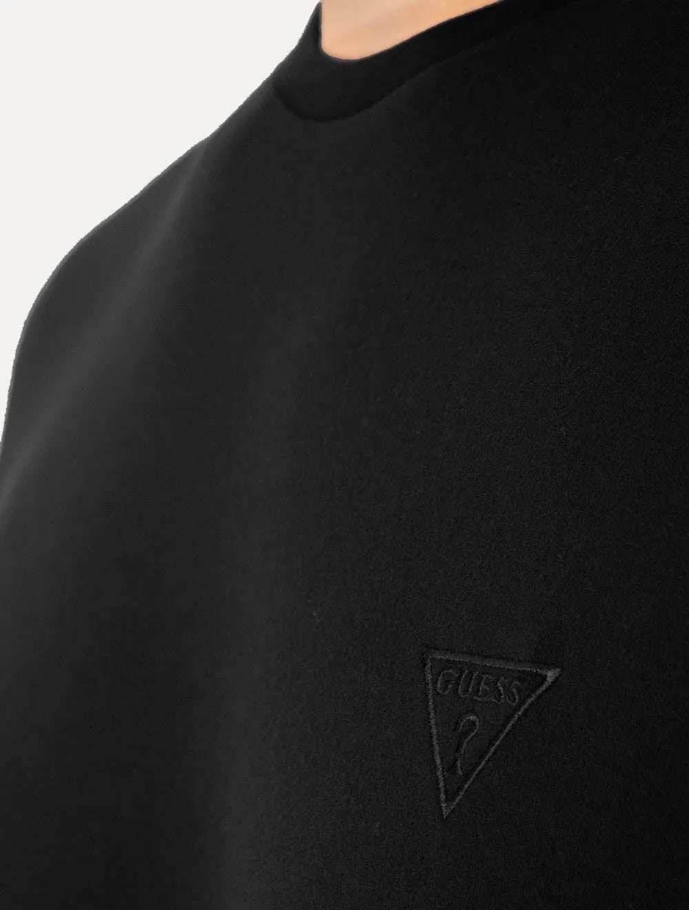 Kit Camisetas Guess | Masculina Bordado Peito Preta/Branca