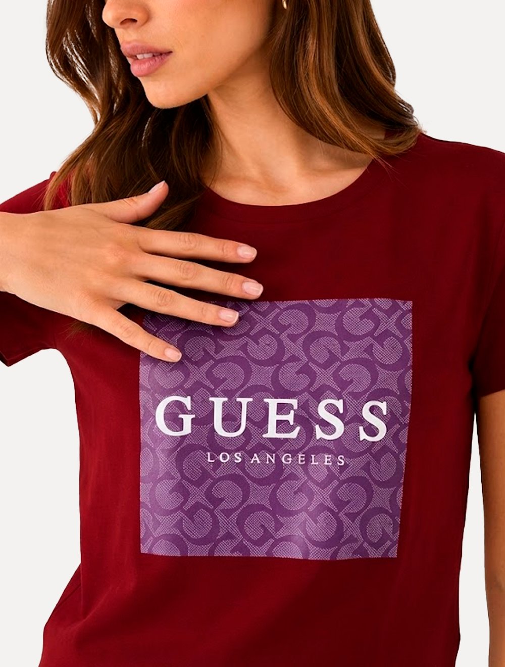 Camiseta Guess Feminina Silk Block Logo Vermelho Escuro