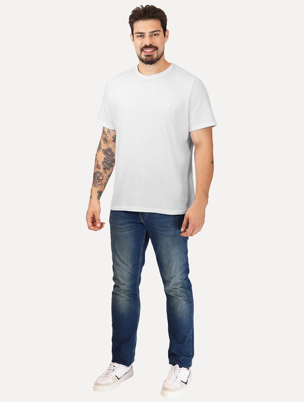 Camiseta Dudalina Masculina Textura Mono Logo Branca