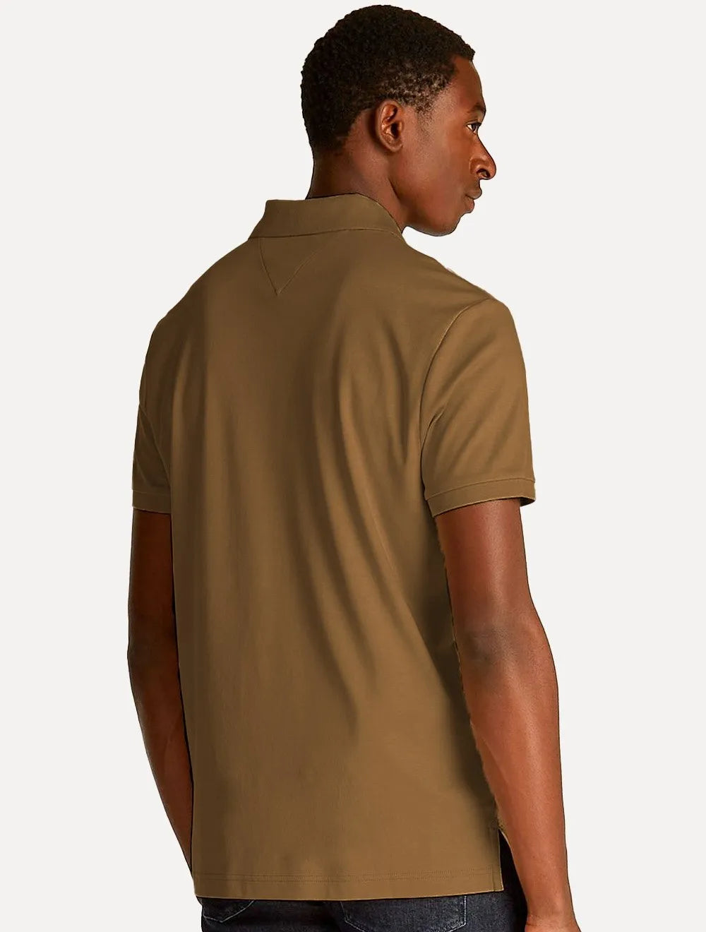 Polo Tommy Hilfiger Masculina Malha Liquid Cotton Seasonal Caqui Caramelo