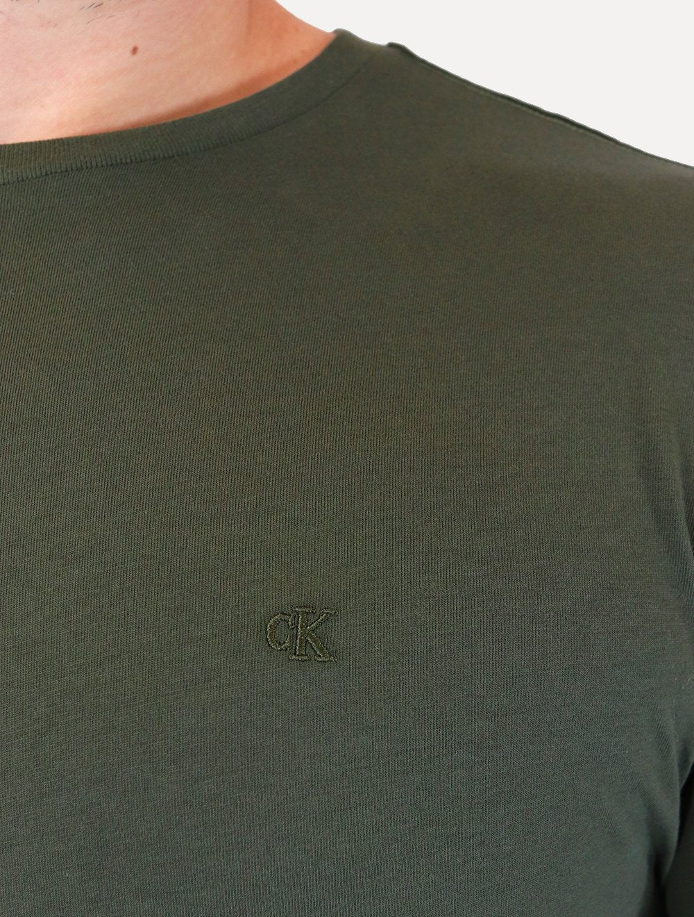 Camiseta Calvin Klein Jeans Masculina Manga Longa Rubber CK Frontal Verde Militar