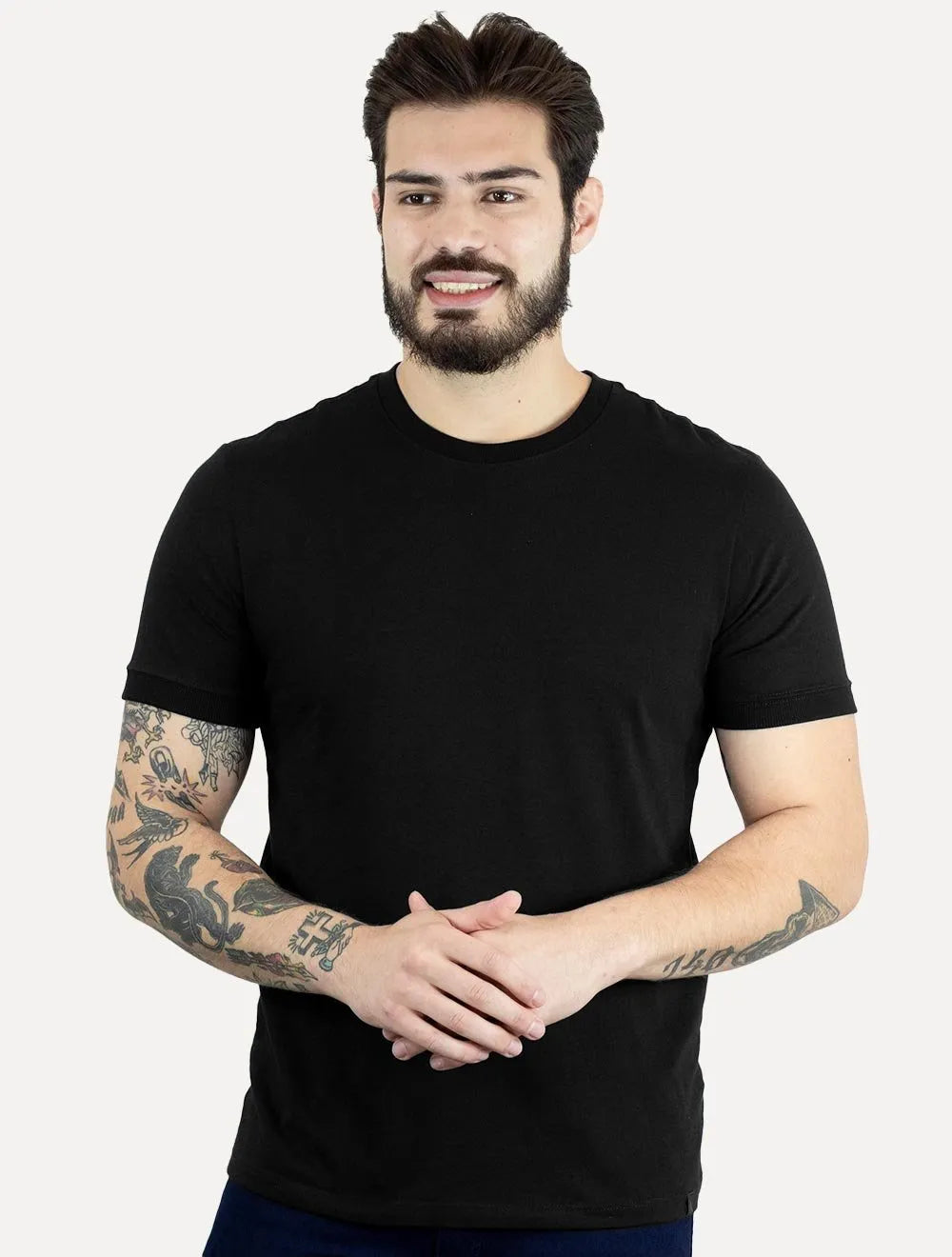 Camiseta Calvin Klein Masculina Malhão Com Punhos Preta