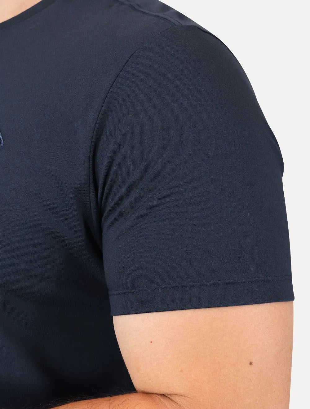 Camiseta Guess Big Logo Los Angeles Bordado Azul Marinho