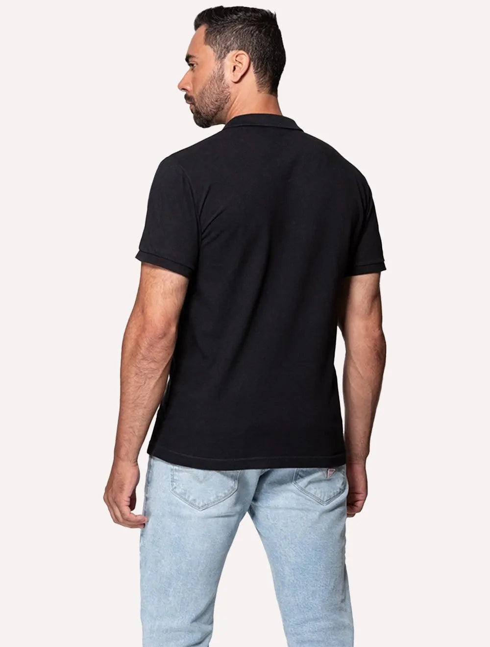 Polo Guess Masculina Piquet Dark Small Patch Preta