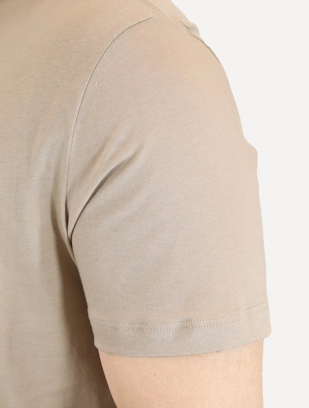 Camiseta Calvin Klein Jeans Masculina Egyptian Cotton Rubber Patch Cáqui Médio