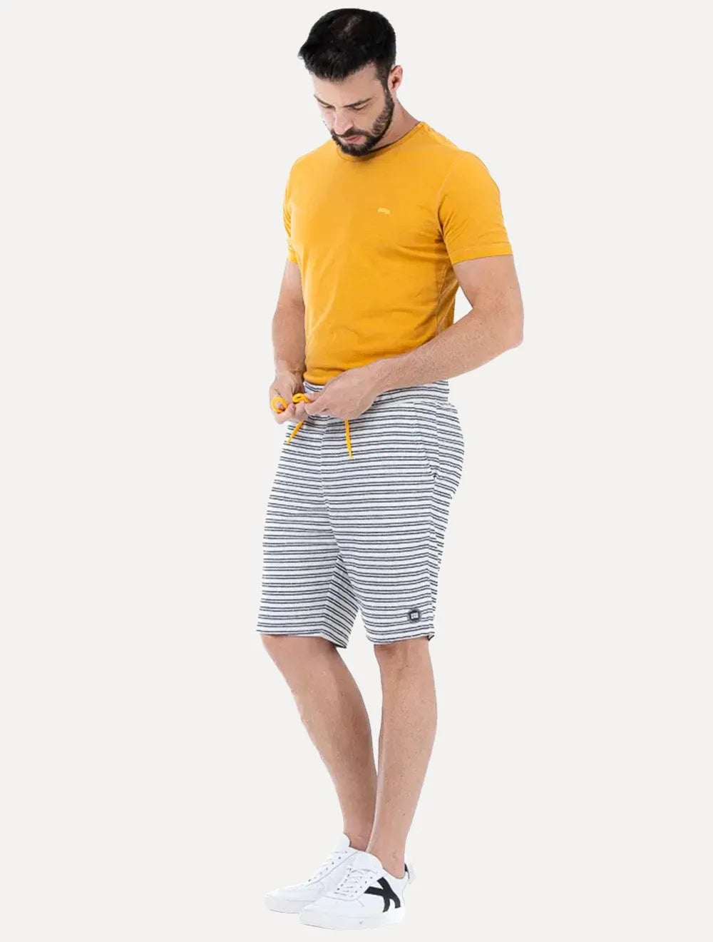 Bermuda King & Joe Sarja Masculina Comfort Malha Listrada Off-White