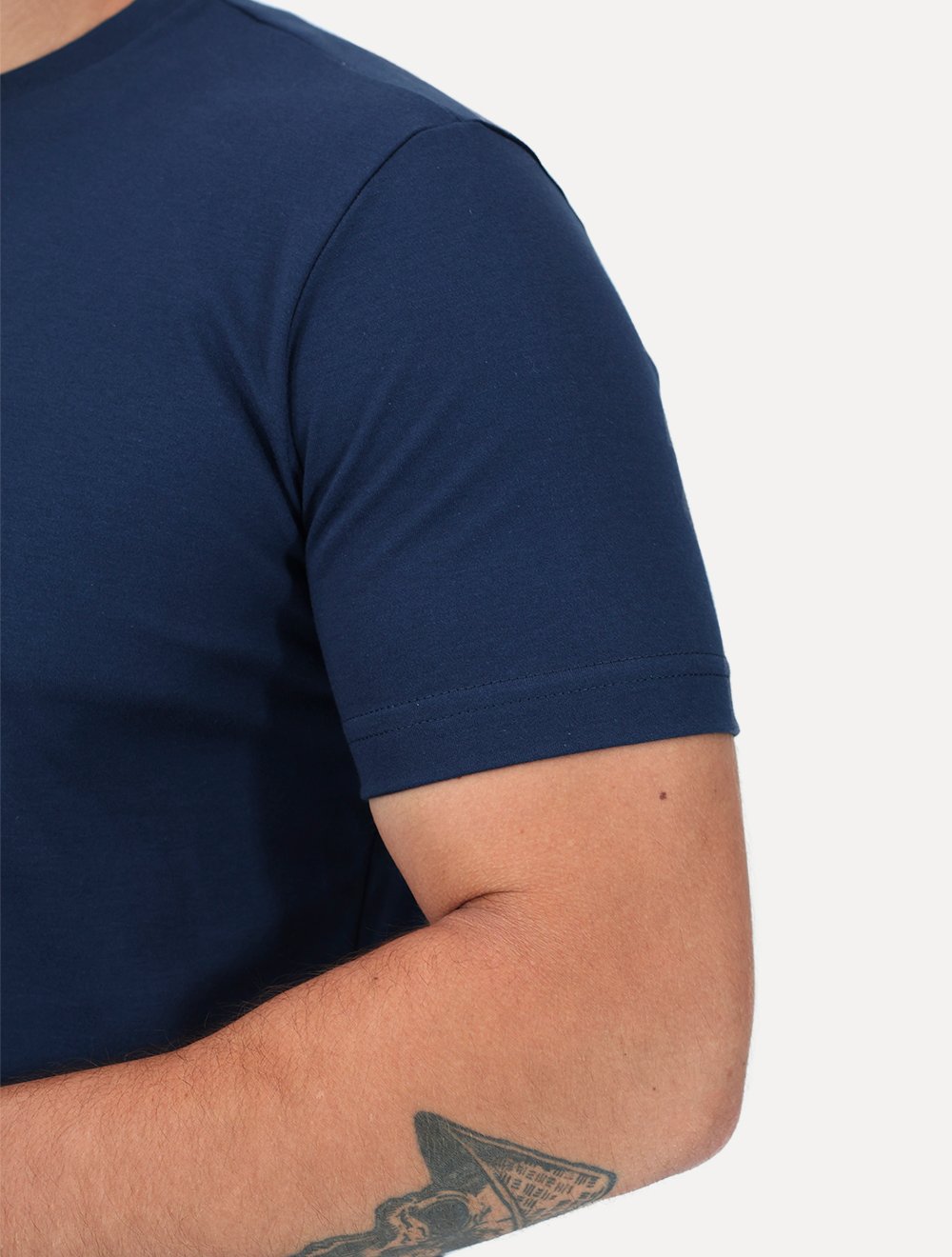 Camiseta K&J Black Premium Lisa Suedine Egípcio Azul Marinho