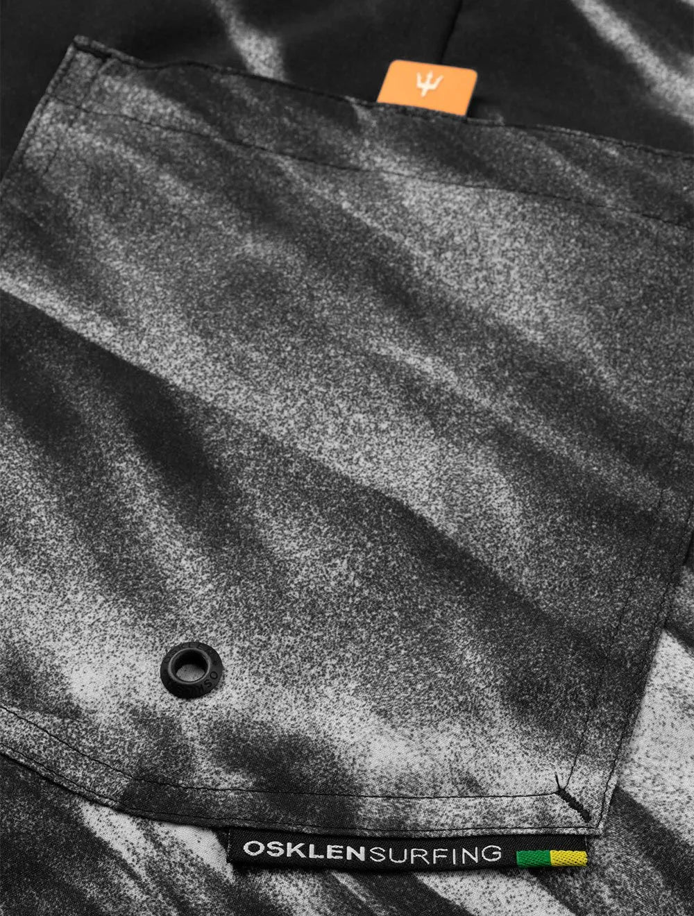 Bermuda Osklen Masculina D'Água Surf Palmleaf Noise Off-White Preta