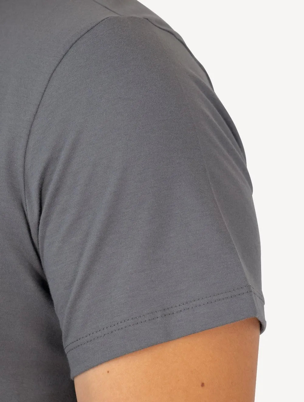 Camiseta Columbia Masculina Regular Logo Branded Shadow Cinza Escuro