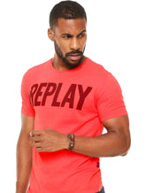 Camiseta Replay Masculina Frontal Stamp Logo Vermelho Coral