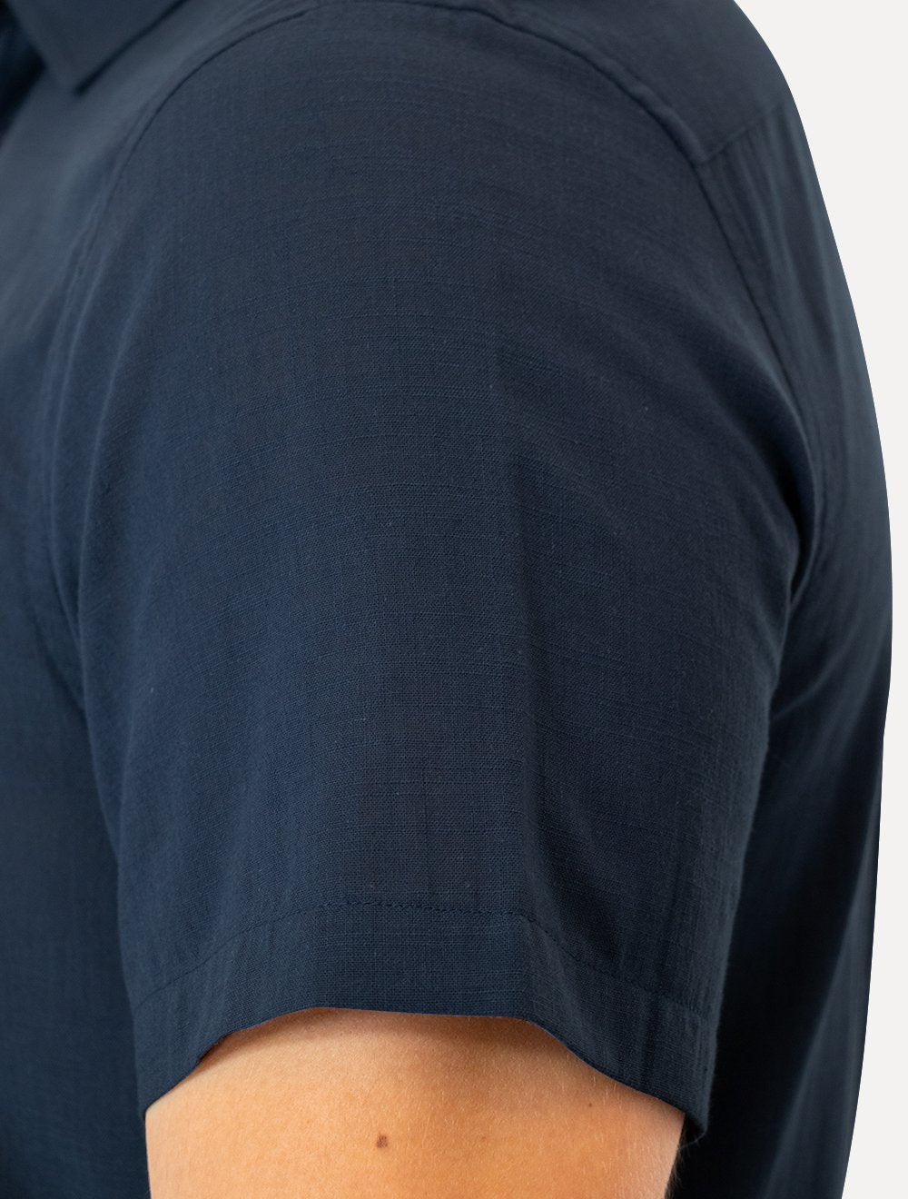Camisa Colcci Masculina Manga Curta Relax Logo Azul Marinho