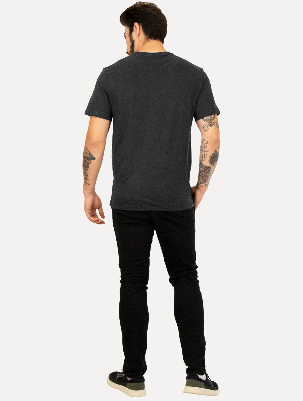 Camiseta Tommy Jeans Masculina Regular Med Flag Badge Preta