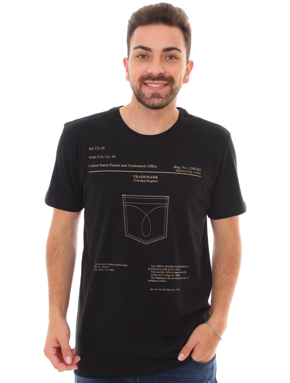 Camiseta Calvin Klein Jeans Masculina Trademark Preta