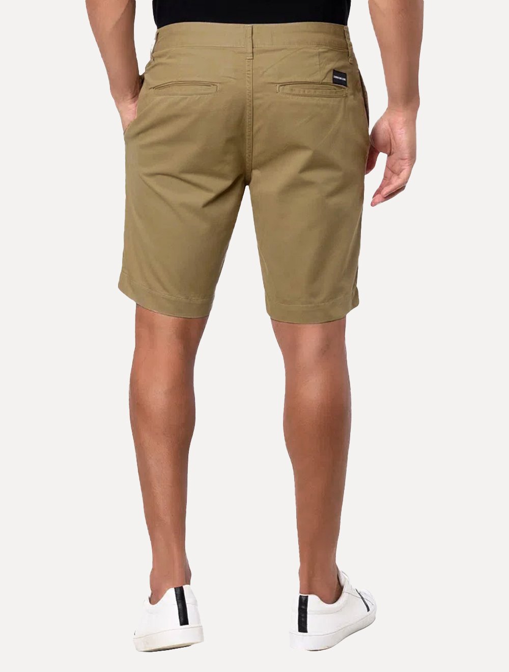 Bermuda Calvin Klein Jeans Masculina Sarja Chino Pockets Label Cáqui