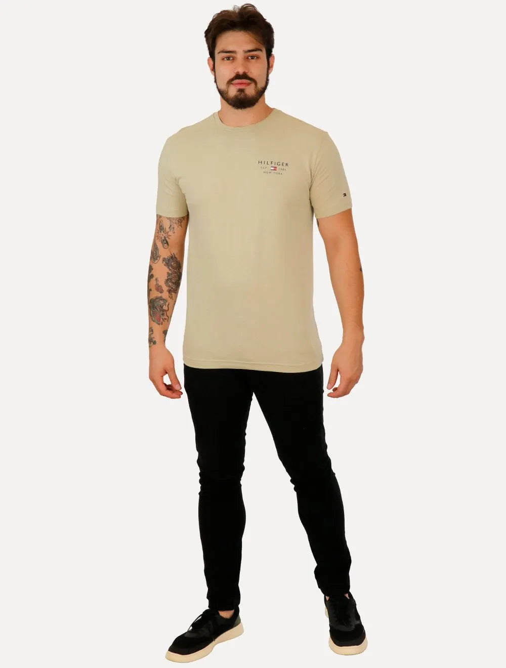 Camiseta Tommy Hilfiger Masculina Brand Love Small Logo Cáqui