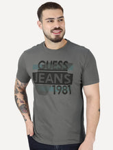 Camiseta Guess Masculina Silk Logo Scratchs Grafite