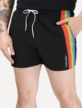 Short Calvin Klein Swimwear Masculino D'Água Pride Colors Preto
