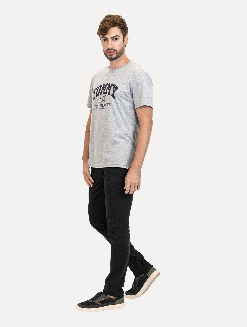 Camiseta Tommy Jeans Masculina Regular Athletic Club Cinza Mescla
