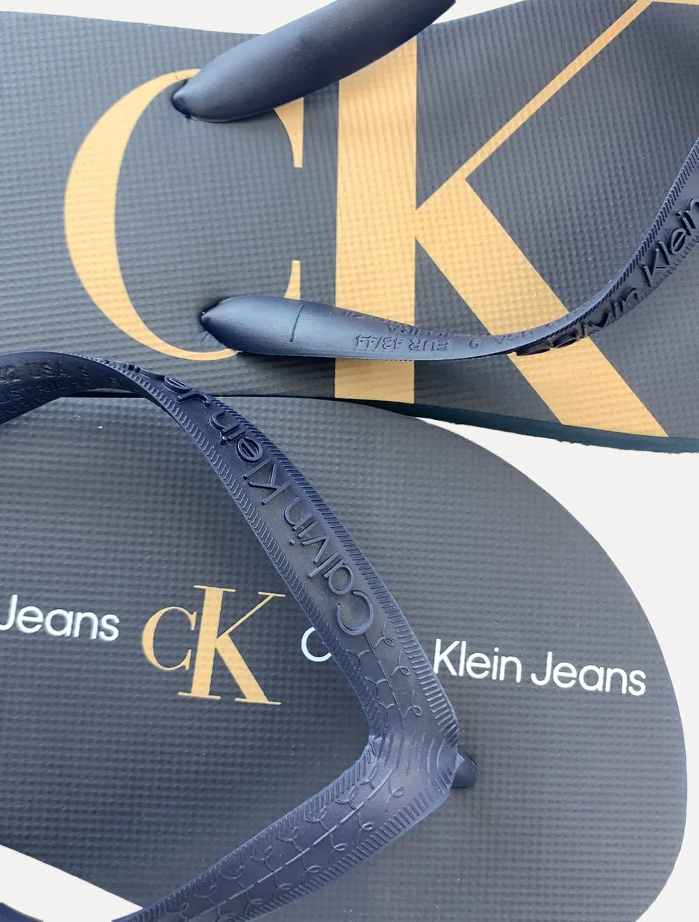Chinelo Calvin Klein Jeans Logo Flow Azul Marinho