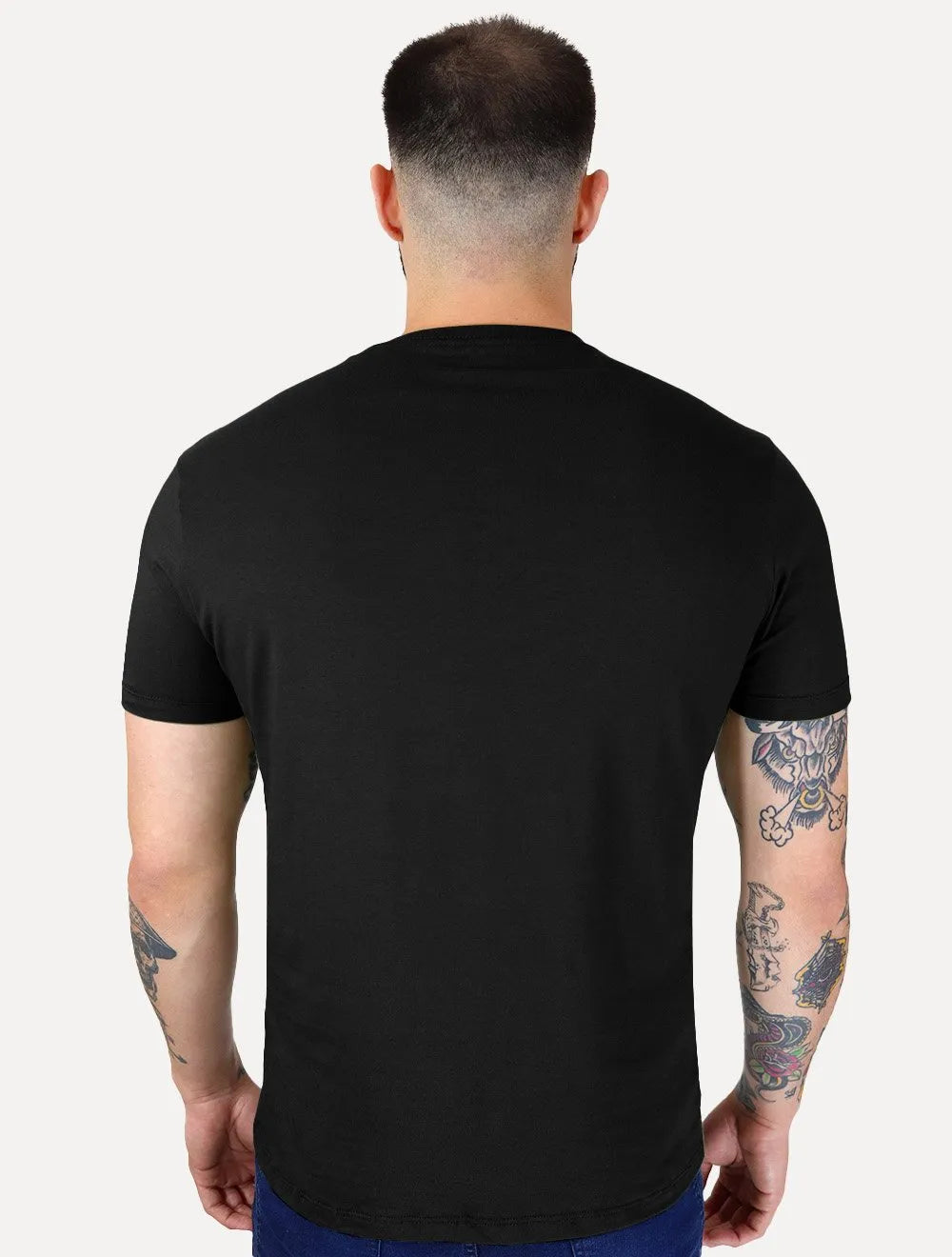 Camiseta Guess Masculina Los Angeles Triângulo Rubber Preta