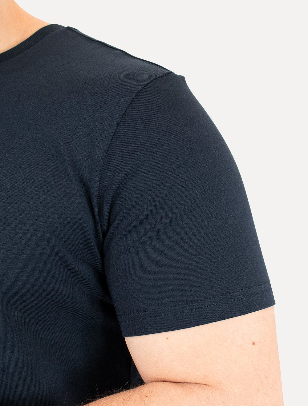 Camiseta Calvin Klein Jeans Masculina CK Bordado Peito Azul Marinho